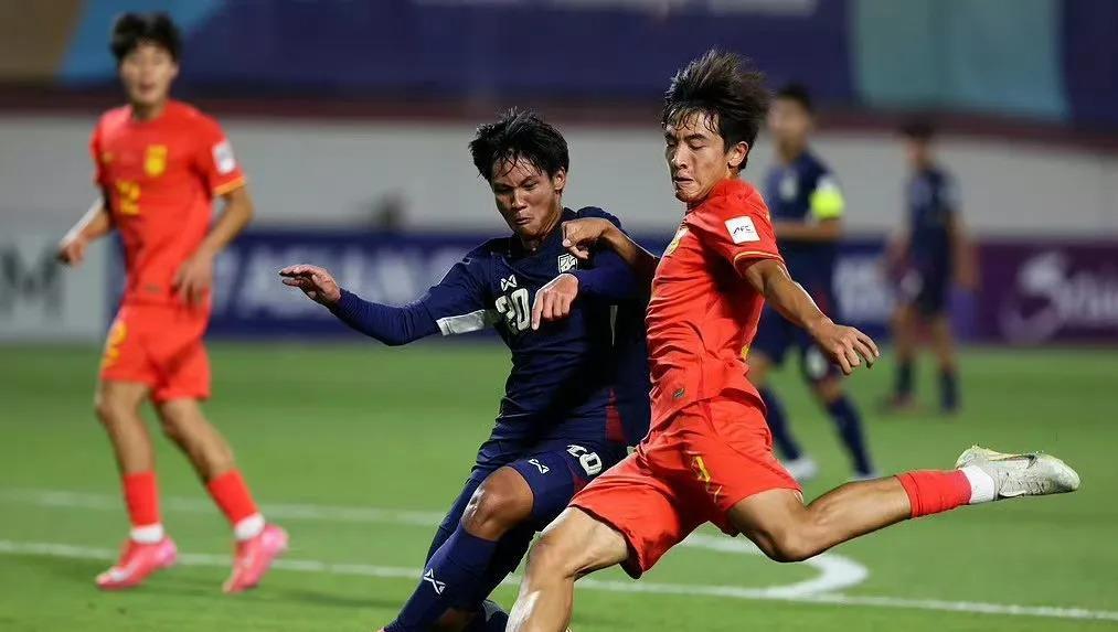 包含拜仁慕尼黑发布备战花絮,窗口期完成体检,法甲任务艰巨,年轻球员得到机会的词条 包含拜仁慕尼黑发布备战花絮,窗口期完成体检,法甲任务艰巨,年轻球员得到机会的词条